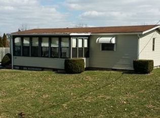 265 N Reamstown Rd, Denver, PA 17517