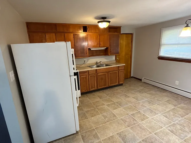 510 Alhambra Dr — Photo 8