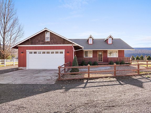 2nd image of 1510 NE Haytons Elk View Ln