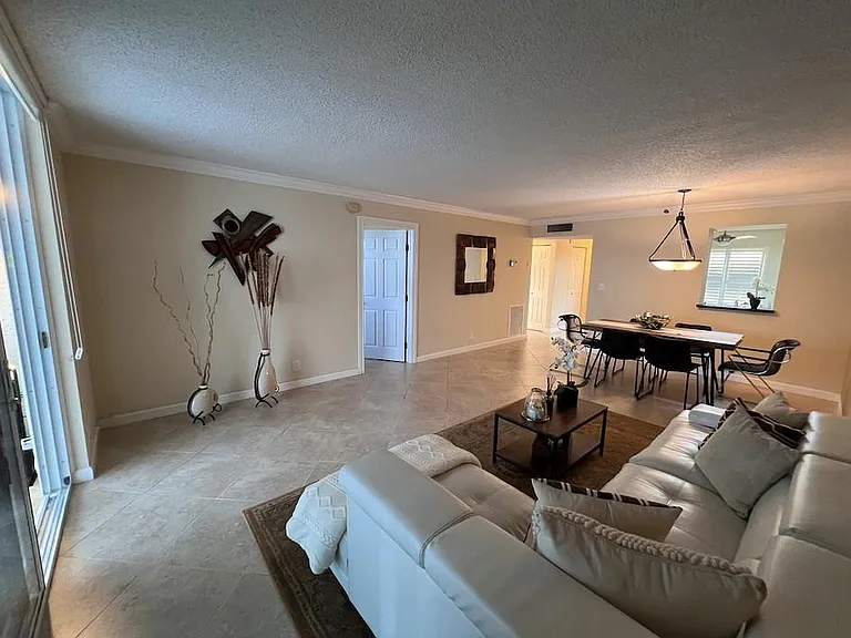 4550 NE 18th Ave #506 — Photo 4