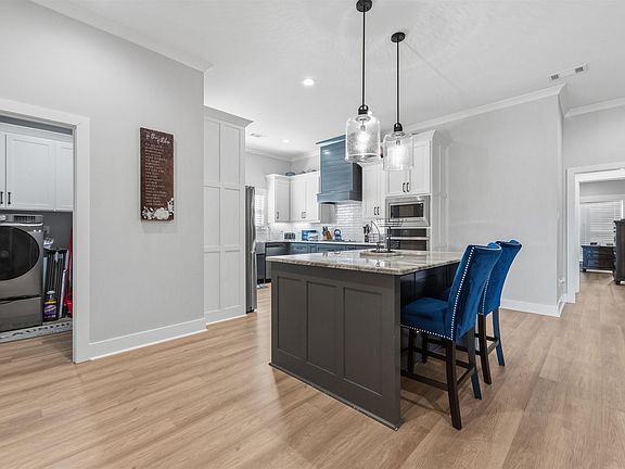 4th image of 5900 Rope Trl