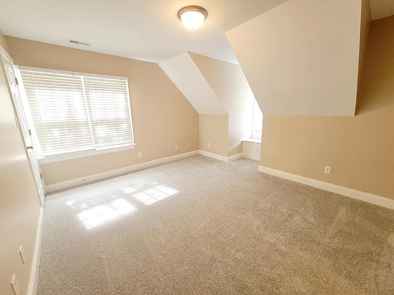 1217 Crozier Ct — Photo 36
