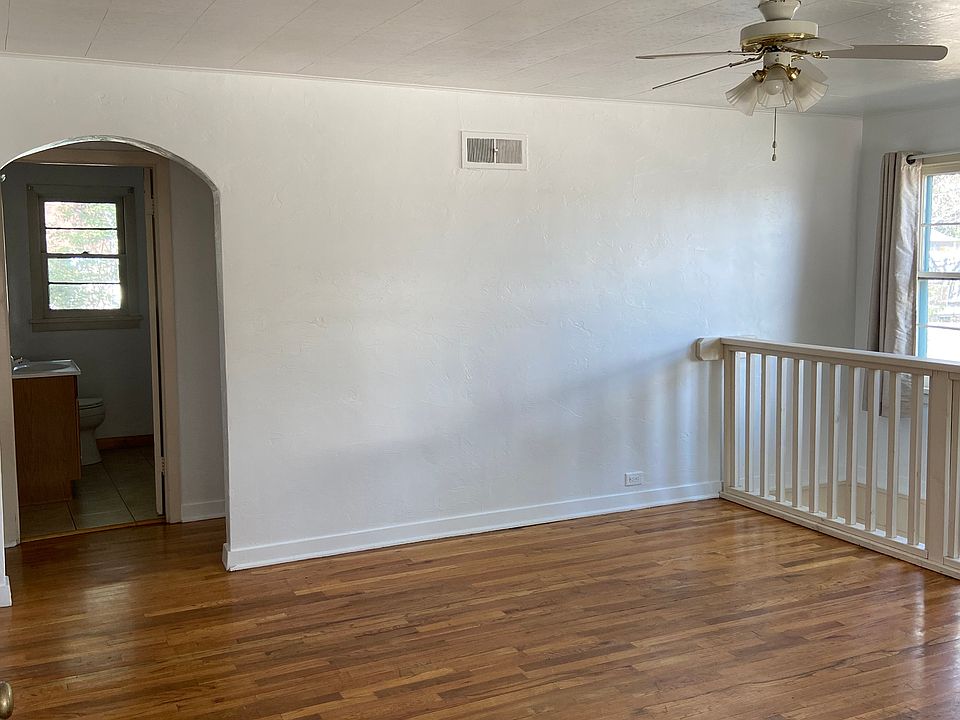 1st image of 210 N 2nd St #2