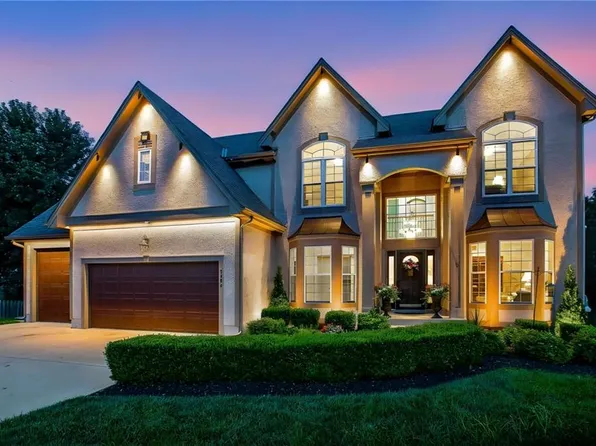2603 Winterbrook Cir, Lees Summit, MO 64081