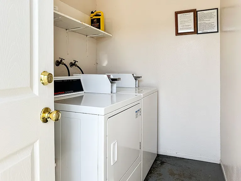 Clearbrook Ln (109) — Photo 14