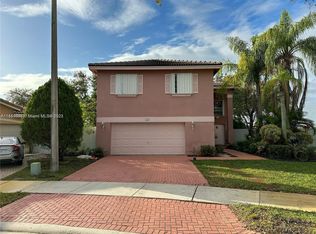 192 SW 204th Ave, Hollywood, FL 33029