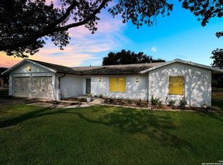 903 River Oak, Seguin, TX 78155