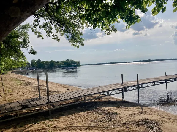 2015 Lake Shore Blvd, Wahkon, MN 56386