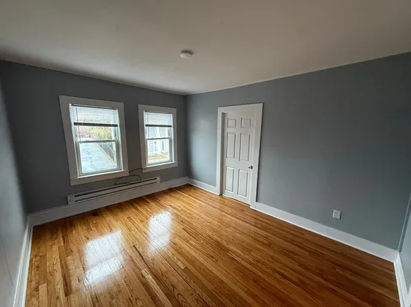 1295-1307 S. Main Street, 1295-1307 S Main St, Palmer, MA 01069