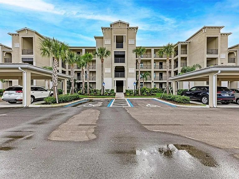 17902 Gawthrop Dr #307 — Photo 5