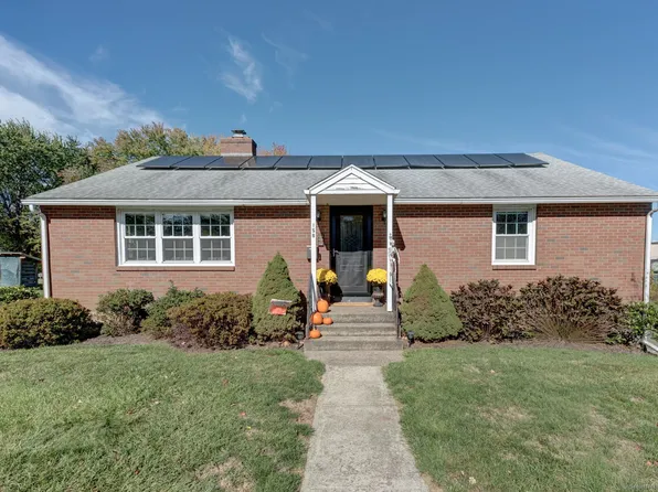 158 Newtown Street, Middletown, CT 06457