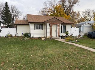 5218 N 42nd Ave S, Taber, AB T1G 1B3