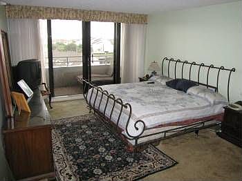 5th image of 5950 Pelican Bay Plz S APT 502