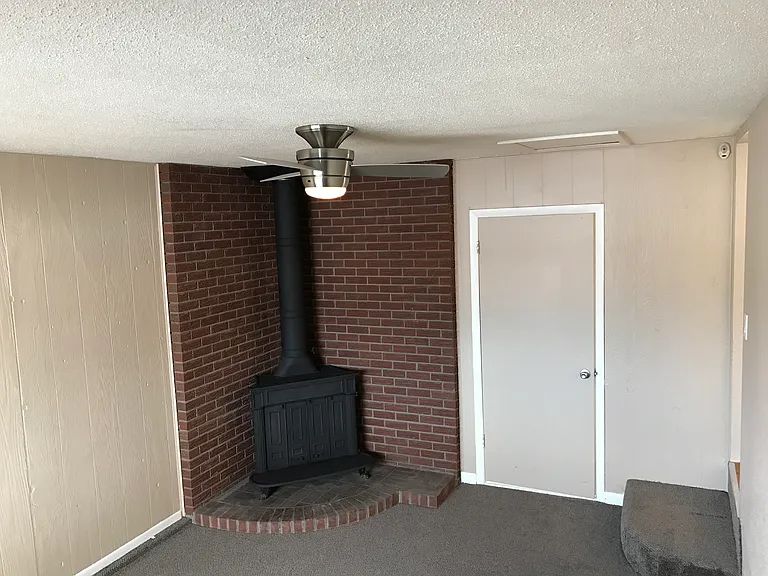 1205 S 8th St — Photo 10