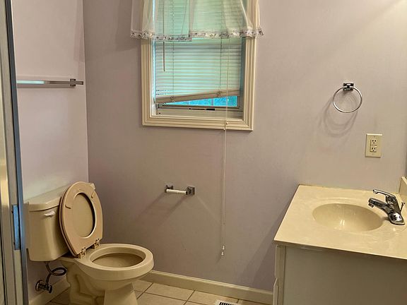 5th image of 3410 S Oaklawn Cir #3410