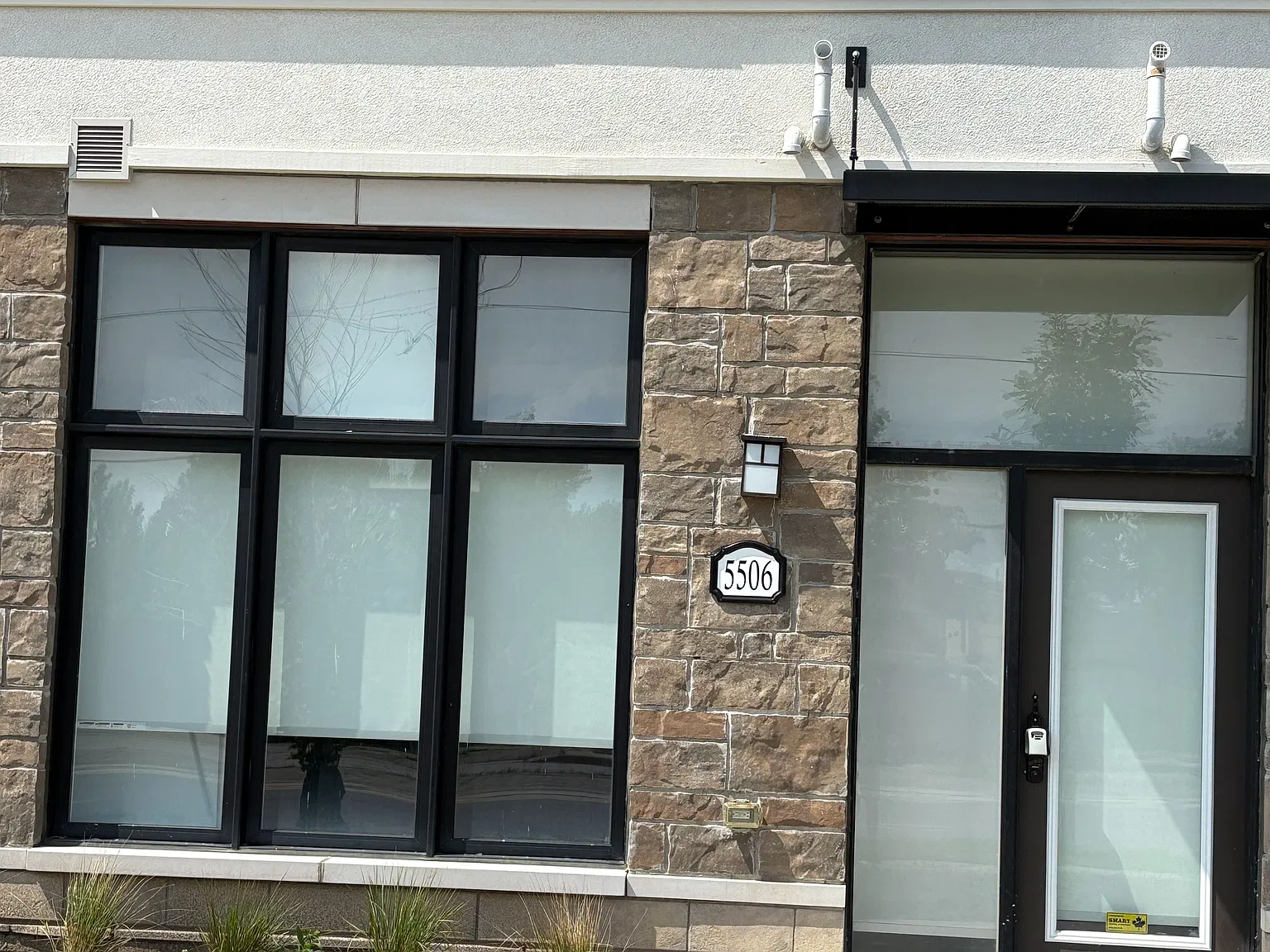 3 bed, $3,400 — Photo 1