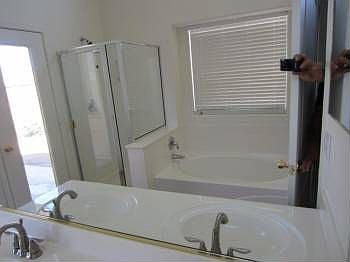 3rd image of 762 E Leslie Ave