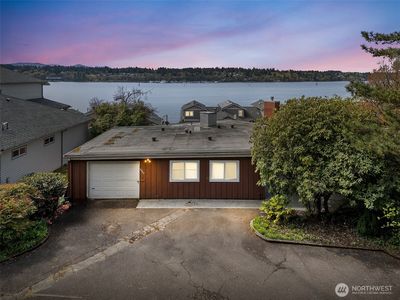 2207 E Bay Drive NE, Olympia, WA, 98506