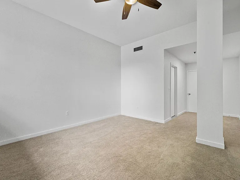 30 Monument Sq #101 — Photo 22