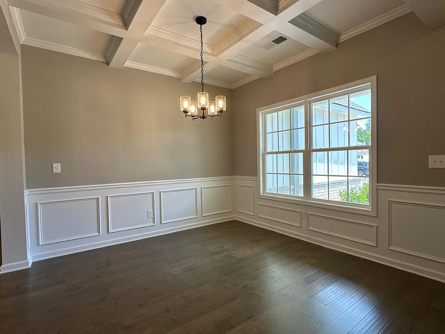 1108 Southall Lane - 1 — Photo 2