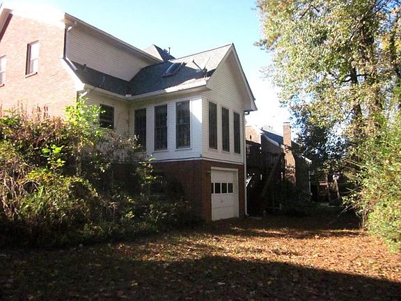 2nd image of 1654 Holly Lake Cir