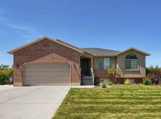 1966 S 2590 W, Syracuse, UT 84075