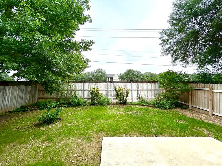 123 Adelaide Oaks — Photo 24