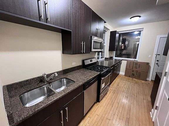3rd image of 3605 W Leland Ave APT 3