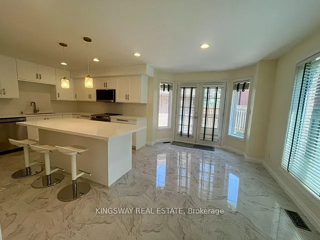 6 bed, $7,700 — Photo 2
