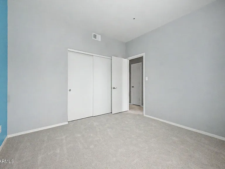 9600 N 96th St #242 — Photo 22