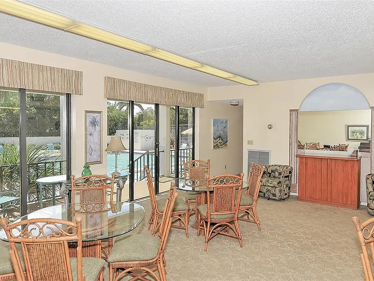 6415 Midnight Pass Rd #602 — Photo 35