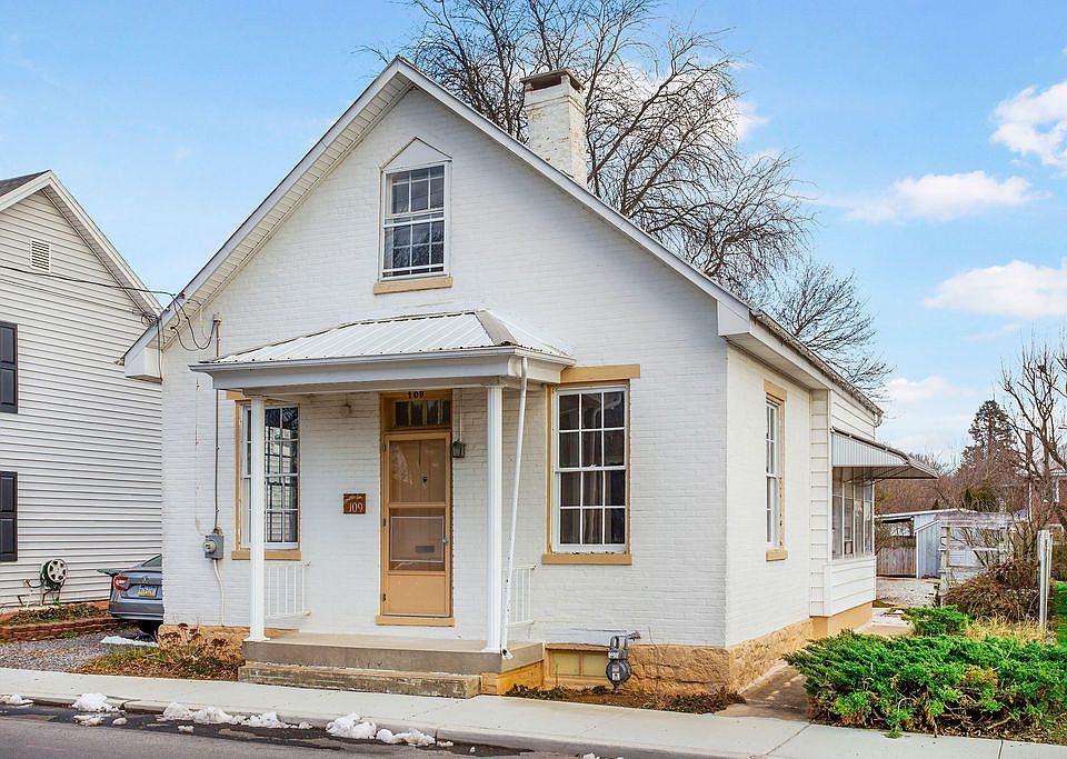 1st image of 109 N Allison St #109