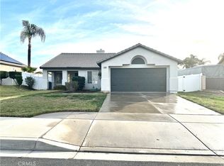 29365 Gold Buckle Rd, Highland, CA 92346