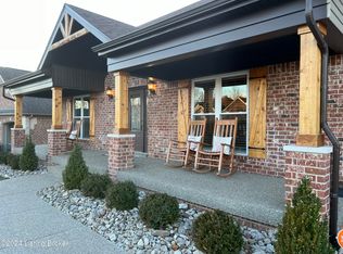 7703 Aspen Ridge Rd, Louisville, KY 40214