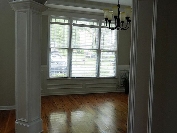 4th image of 9127 Old Mill St