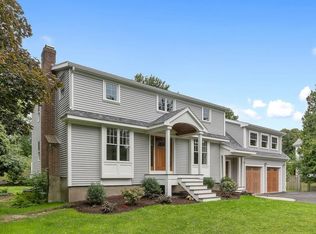 272 Concord Rd, Bedford, MA 01730