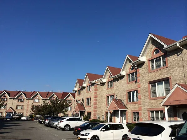 114-63 Dalian Ct, College Point, NY 11356