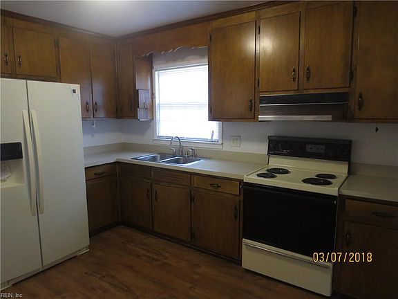 4th image of 217 Telford Dr