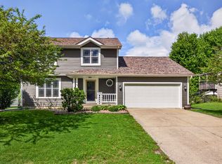 1090 2nd Street Ct, Waukee, IA 50263