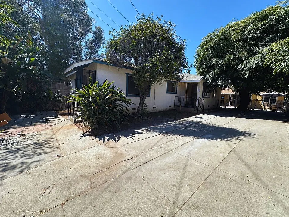 731 1/2 S Bernal Ave
