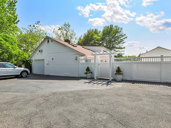 2nd image of 23 Marwood Pl