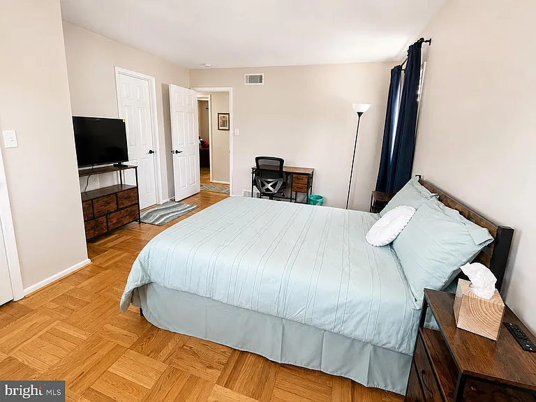 703 Bent Ln — Photo 7