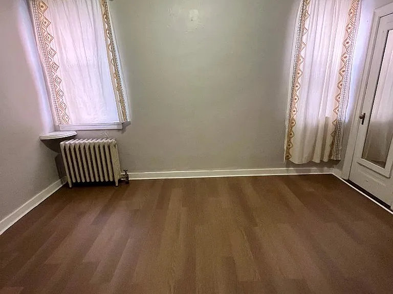 1100 N Emerson St #2 — Photo 1