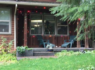 9246 Fletcher Bay Rd NE, Bainbridge Island, WA 98110