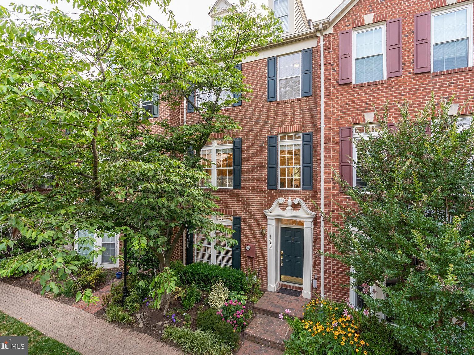 1638 Hunting Creek Dr, Alexandria, VA 22314 | Zillow