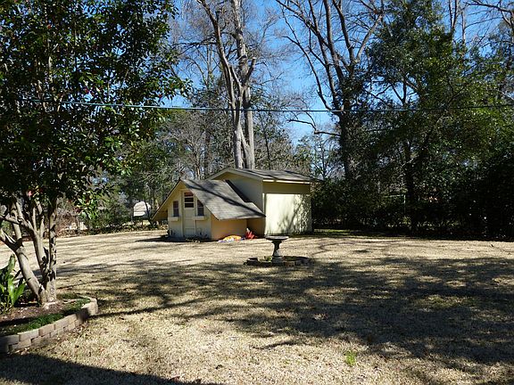 3rd image of 2502 Greenhills Dr
