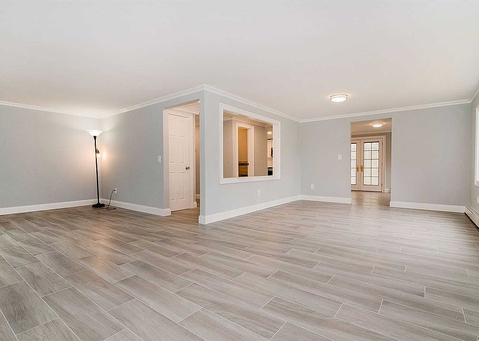 1st image of 76 Corbin Ave