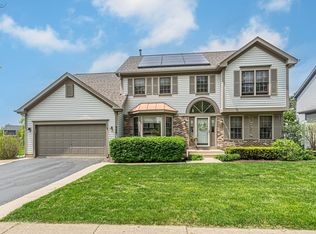 930 Ripple Brook Ln, Elgin, IL 60120