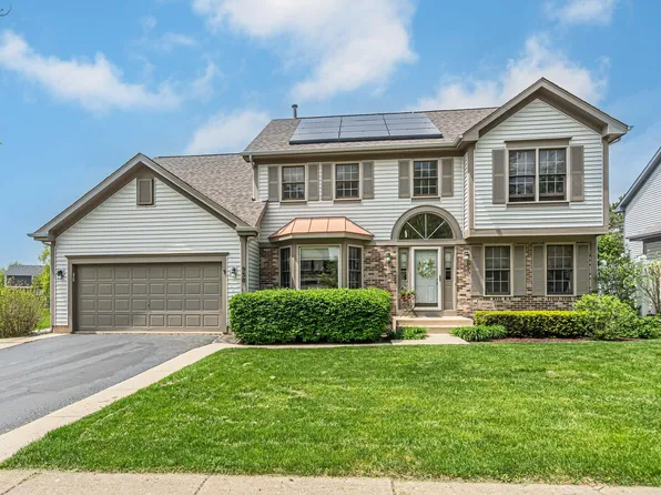 930 Ripple Brook Ln, Elgin, IL 60120