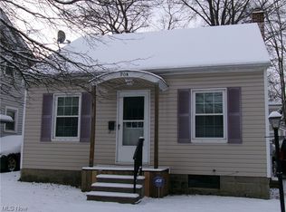 904 Saxon Ave, Akron, OH 44314